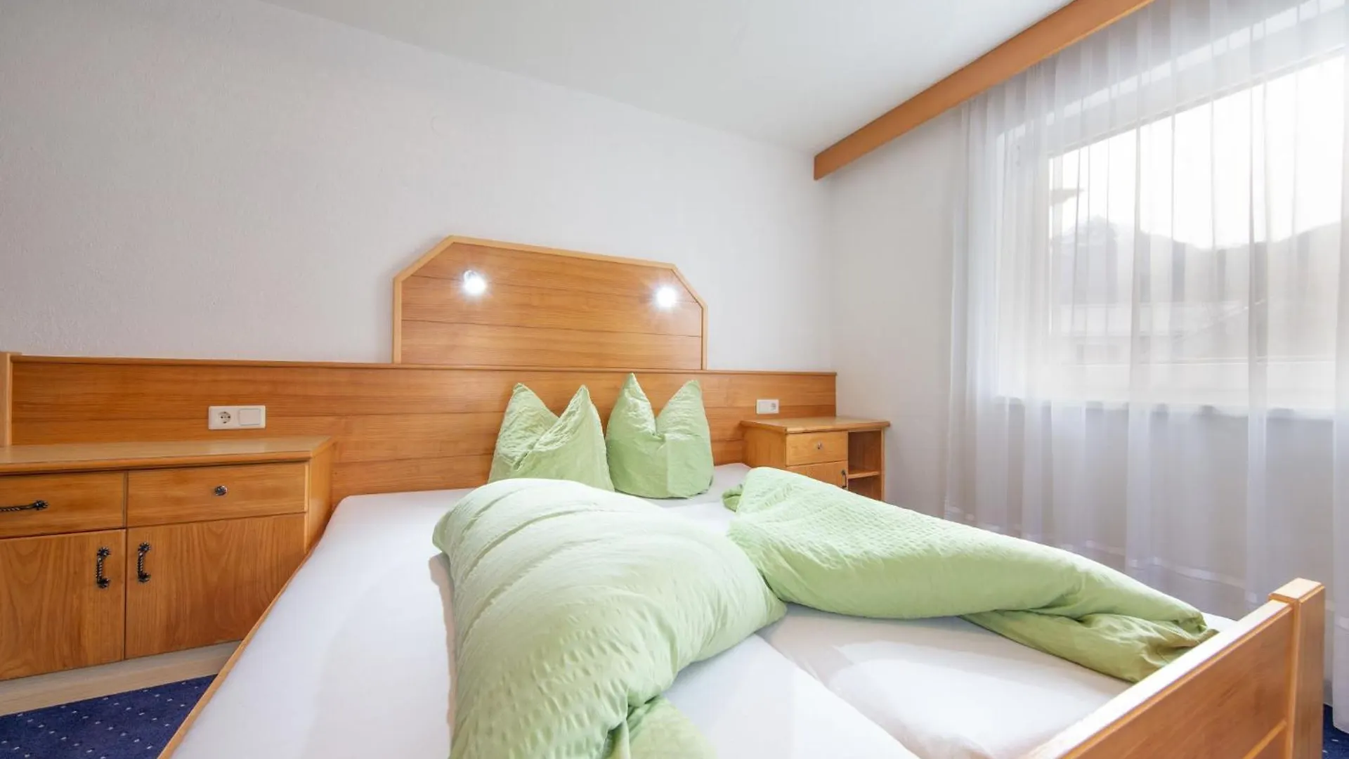 Holiday Home Kleewein - Soe215 By Interhome Solden Austria